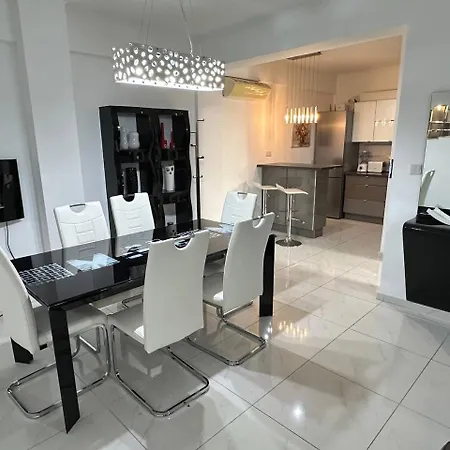 Oasis Near The And Tourist Area Paphos