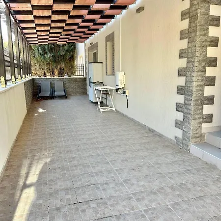 Oasis Near The And Tourist Area * بافوس