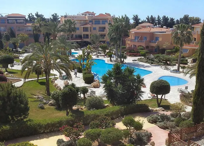 Oasis Near The And Tourist Area Paphos