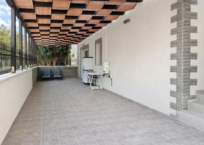 Oasis Near The And Tourist Area 度假居